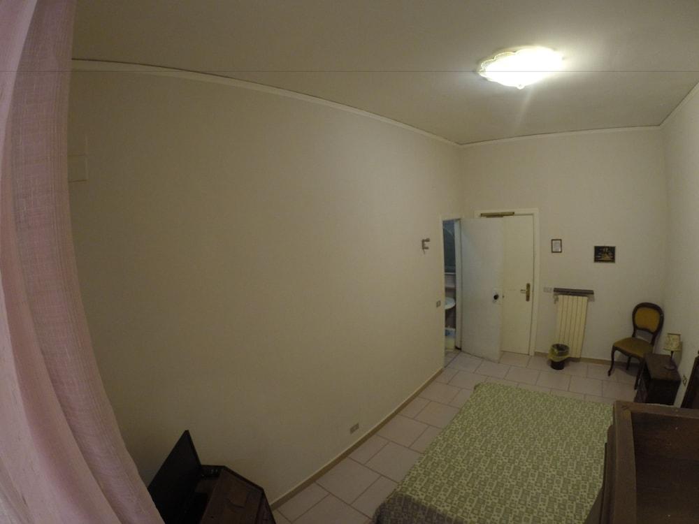 Borbone Di Hotel 3*